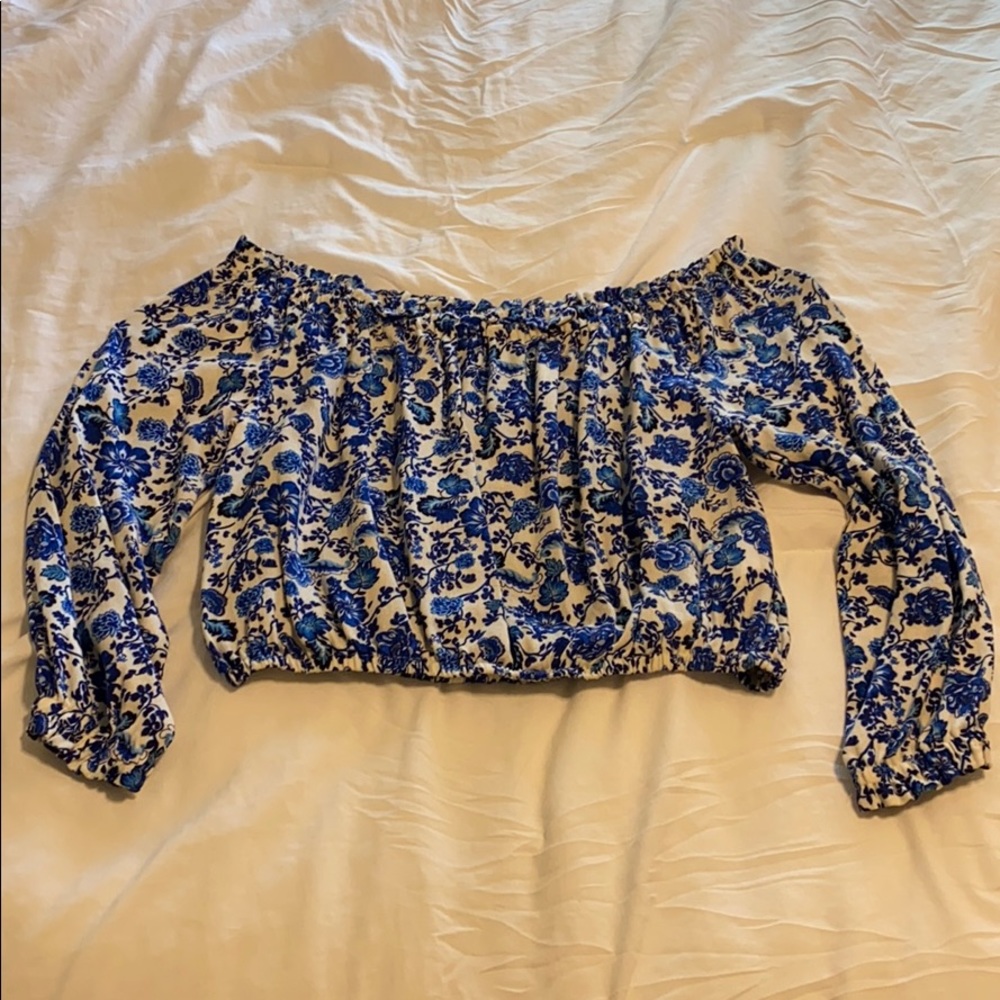 Women’s small long sleeve off the shoulder top - Picture 1 of 2